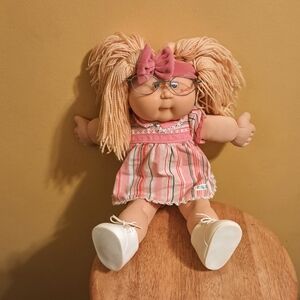 VINTAGE CABBAGE PATCH KID DOLL CLOTH BODY ORIGINAL CLOTHES AND SHOES 1980-1989